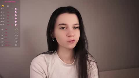 Lili online show from February 18, 2025, 7:30 pm