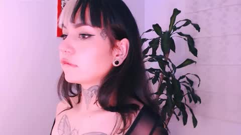 Martina online show from October 30, 2025, 2:13 am