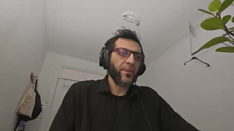 ultratoaster online show from December 19, 2025, 11:56 pm