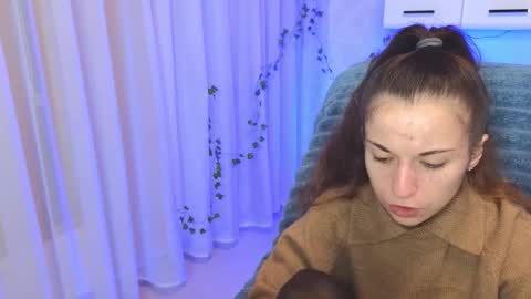 Snapshot of ulyanix chatting on October 19, 2025, 4:02 am Ulyana online show from October 19, 2025, 4:02 am