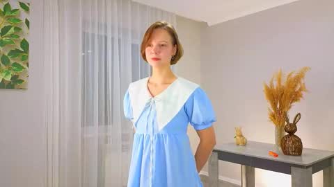 Kira online show from November 27, 2025, 4:53 pm