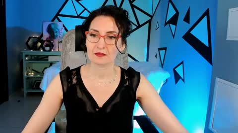 Snapshot of unatera chatting on March 30, 2026, 8:59 am UnaTera online show from March 30, 2026, 8:59 am