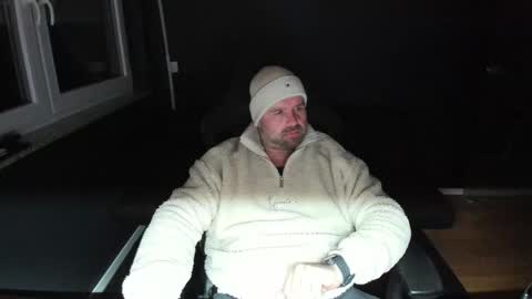 Uncle Bear online show from March 26, 2026, 9:31 pm