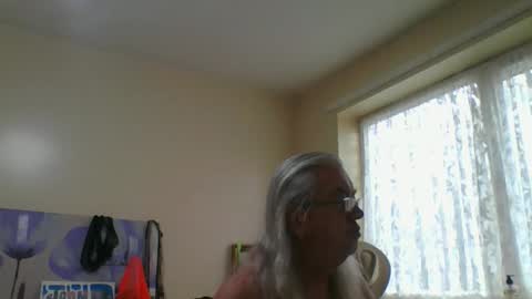 John online show from October 19, 2025, 8:15 am