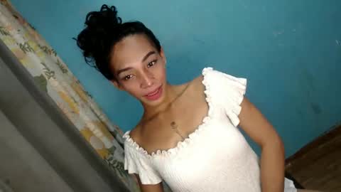 LOVELY JANE online show from October 25, 2025, 5:15 am