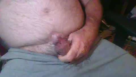 Snapshot of uncutmike7x5 chatting on December 18, 2024, 1:23 pm uncutmike7x5 online show from December 18, 2024, 1:23 pm