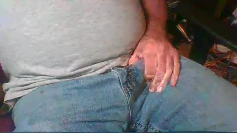Snapshot of uncutmike7x5 chatting on December 25, 2024, 2:25 am uncutmike7x5 online show from December 25, 2024, 2:25 am
