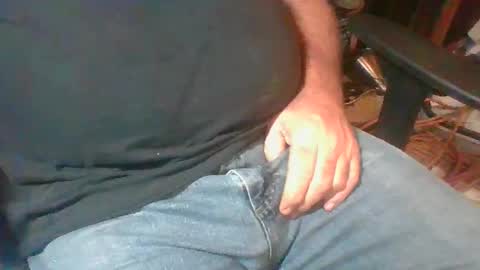 Snapshot of uncutmike7x5 chatting on January 15, 2025, 9:09 pm uncutmike7x5 online show from January 15, 2025, 9:09 pm