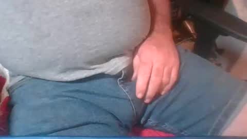 Snapshot of uncutmike7x5 chatting on February 28, 2025, 8:39 pm uncutmike7x5 online show from February 28, 2025, 8:39 pm
