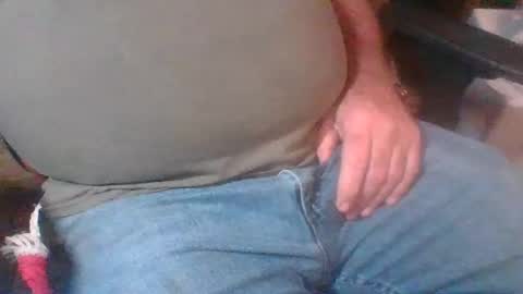 Snapshot of uncutmike7x5 chatting on March 3, 2025, 8:43 pm uncutmike7x5 online show from March 3, 2025, 8:43 pm