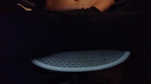 Under the desk online show from December 15, 2025, 9:52 pm