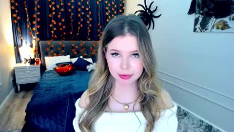 Alice online show from October 13, 2025, 7:47 pm