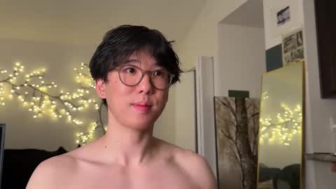 wang online show from November 3, 2025, 11:04 pm