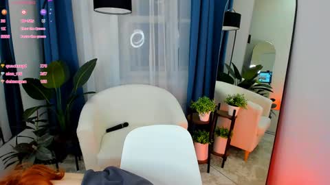 Snapshot of unicent chatting on December 2, 2024, 12:40 pm Call me Mira thumbs up its make me happy online show from December 2, 2024, 12:40 pm