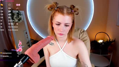 Snapshot of unicent chatting on December 3, 2024, 5:23 pm Call me Mira thumbs up its make me happy online show from December 3, 2024, 5:23 pm