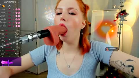 Snapshot of unicent chatting on January 1, 2025, 11:29 pm Call me Mira thumbs up its make me happy online show from January 1, 2025, 11:29 pm