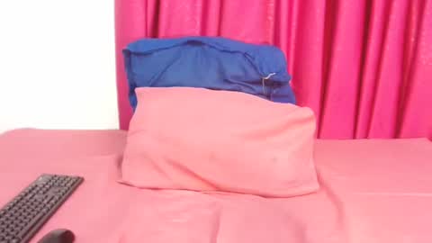 UNIQUEBONY online show from September 9, 2025, 10:59 am