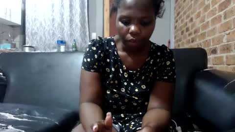 Snapshot of uniquebony chatting on March 23, 2026, 10:03 pm UNIQUEBONY online show from March 23, 2026, 10:03 pm