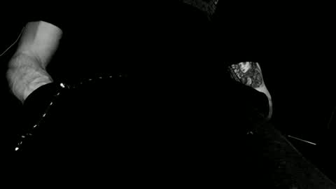 unlitimnaughty_ online show from January 20, 2025, 1:00 pm