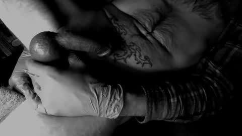 unlitimnaughty_ online show from November 19, 2025, 6:35 am