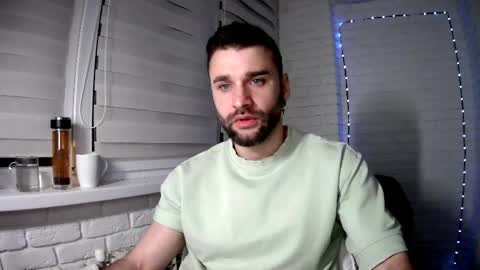 Snapshot of unnknow2024 chatting on April 18, 2026, 7:18 pm SlavaVibes online show from April 18, 2026, 7:18 pm