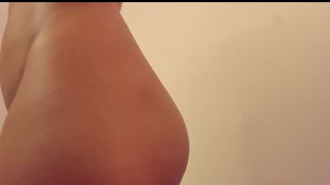 Snapshot of unu_nai chatting on December 30, 2024, 3:25 am new INSTA online show from December 30, 2024, 3:25 am