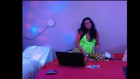 Snapshot of upallnight3654 chatting on May 27, 2026, 4:09 am upallnight3654 online show from May 27, 2026, 4:09 am