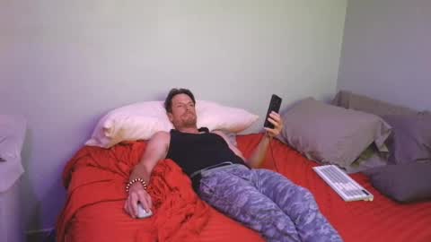 Snapshot of upallnight3654 chatting on July 26, 2026, 6:48 pm upallnight3654 online show from July 26, 2026, 6:48 pm