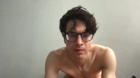 deaf mute boy online show from September 16, 2025, 4:52 pm