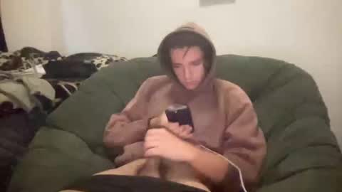 uptowncurls online show from October 8, 2025, 1:14 am