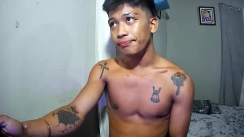 ur_asianpinoy online show from November 3, 2025, 7:04 pm