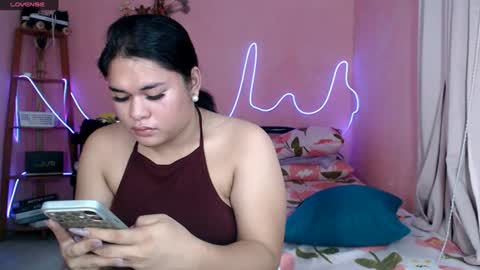 Snapshot of ur_baby_rebbecca chatting on July 4, 2026, 1:12 am SINGLE online show from July 4, 2026, 1:12 am