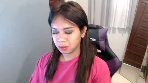 Vee online show from December 21, 2024, 11:34 pm