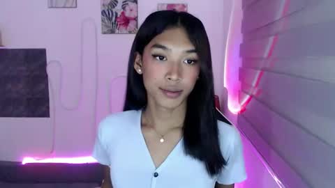ur_dazzlingmorenaxx online show from September 25, 2025, 5:16 pm