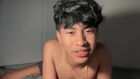 ur_fuckerbttm online show from September 9, 2025, 2:38 pm