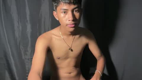 ur_fuckerbttm online show from September 28, 2025, 4:12 pm