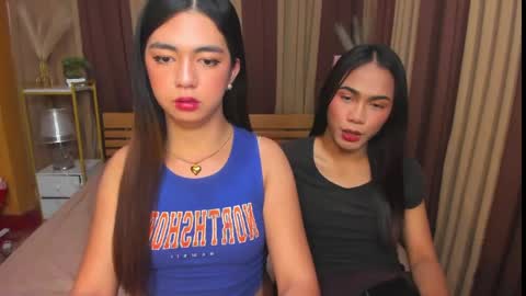 ur_girl_dwalker online show from April 28, 2026, 10:31 am