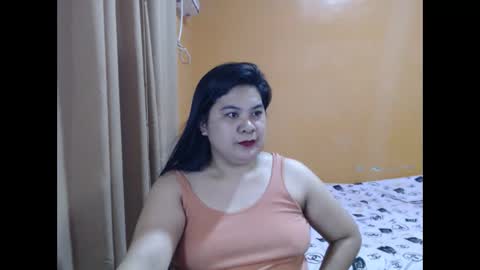 ur_hotsexymaria online show from March 19, 2026, 4:11 pm