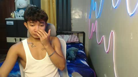 Snapshot of ur_hottestjonny chatting on June 20, 2026, 12:58 am jonny online show from June 20, 2026, 12:58 am