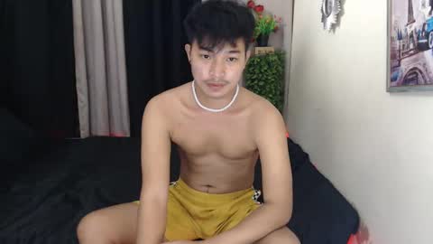 ur_hugechinito online show from February 18, 2025, 10:49 am
