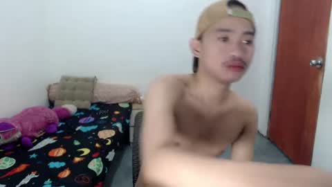 Snapshot of ur_joshuahotnotch chatting on July 3, 2026, 12:11 pm ur_joshuahotnotch online show from July 3, 2026, 12:11 pm