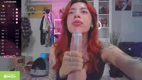 Snapshot of ur_olivia chatting on October 22, 2025, 8:25 am Olivia Kaufman online show from October 22, 2025, 8:25 am