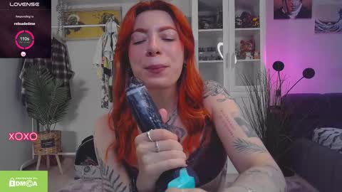 Snapshot of ur_olivia chatting on October 28, 2025, 8:40 am Olivia Kaufman online show from October 28, 2025, 8:40 am