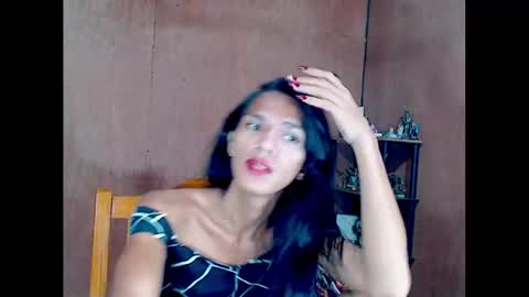 Snapshot of ur_prescious_xxx chatting on June 28, 2026, 2:23 pm Ur Lovely Pricious online show from June 28, 2026, 2:23 pm