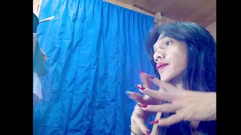 Snapshot of ur_prescious_xxx chatting on July 14, 2026, 5:29 pm Ur Lovely Pricious online show from July 14, 2026, 5:29 pm