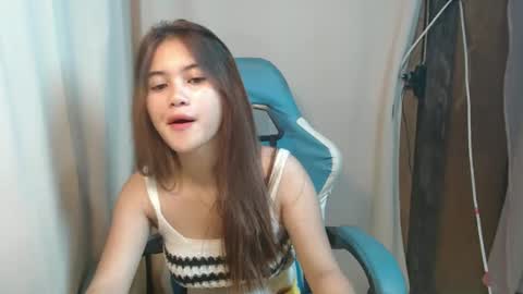 ur_prettyangel online show from February 15, 2026, 1:02 am