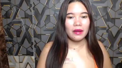 ur_prettychelsie18 online show from June 12, 2026, 7:46 pm