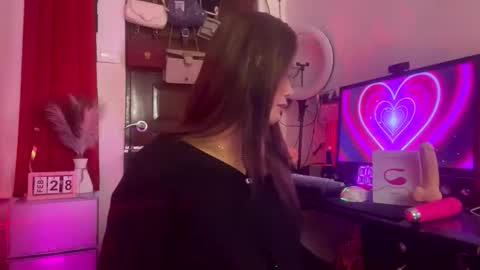 Snapshot of ur_ultimatedreamgirlxoxo chatting on March 1, 2026, 3:14 pm HelloIm Girly online show from March 1, 2026, 3:14 pm