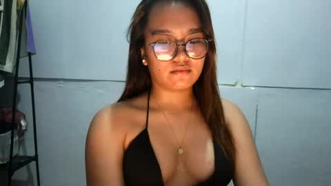 Snapshot of ur_wetwife chatting on July 30, 2026, 3:22 pm ur_wetwife online show from July 30, 2026, 3:22 pm