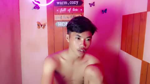 urasian_jomarie online show from September 16, 2025, 12:06 pm